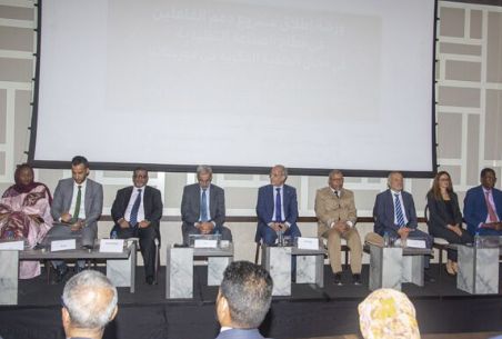 وزير التكوين المهني يشرف على إطلاق ورشة مشروع دعم الفاعلين في قطاع الصناعة التقليدية