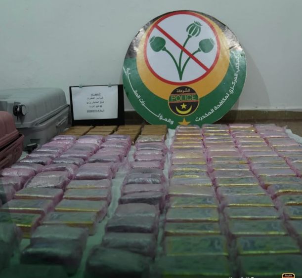 الشرطة تفكك شبكة لتهريب المخدرات في نواذيبو وتضبط 85 كيلوغراما من الحشيش